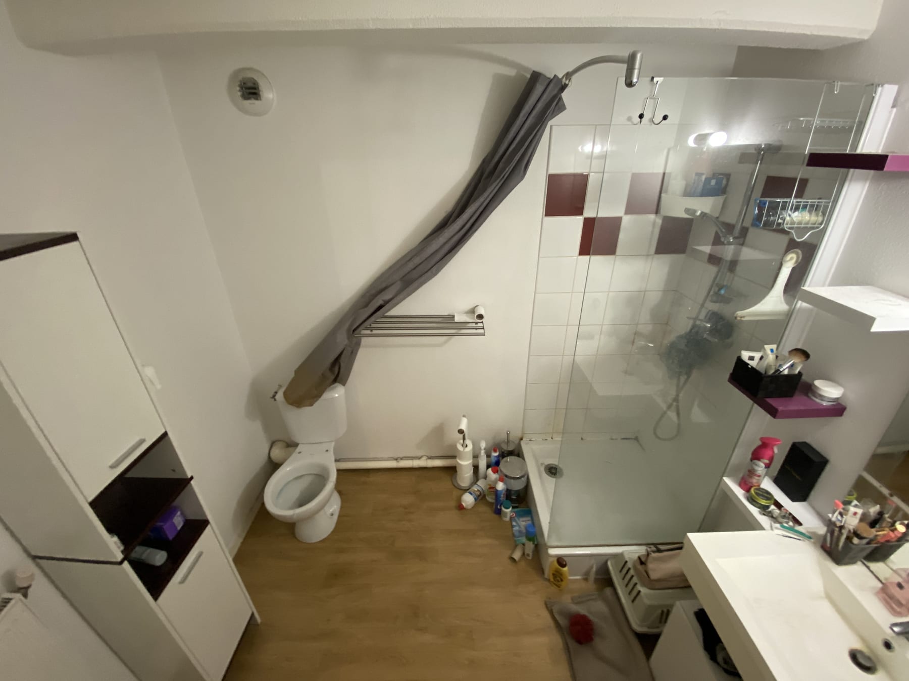 Salle de bain avant ou pendant les travaux